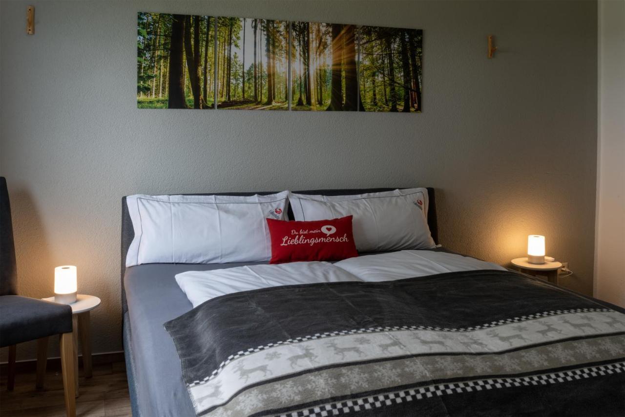 Ferienwohnung FUCHSBAU im EG des Ferienhauses Falkenhöhe Oberweißbach Exterior foto
