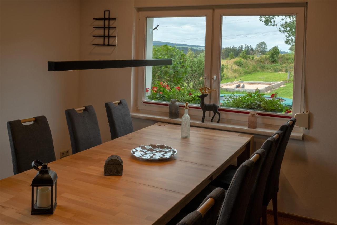 Ferienwohnung FUCHSBAU im EG des Ferienhauses Falkenhöhe Oberweißbach Exterior foto