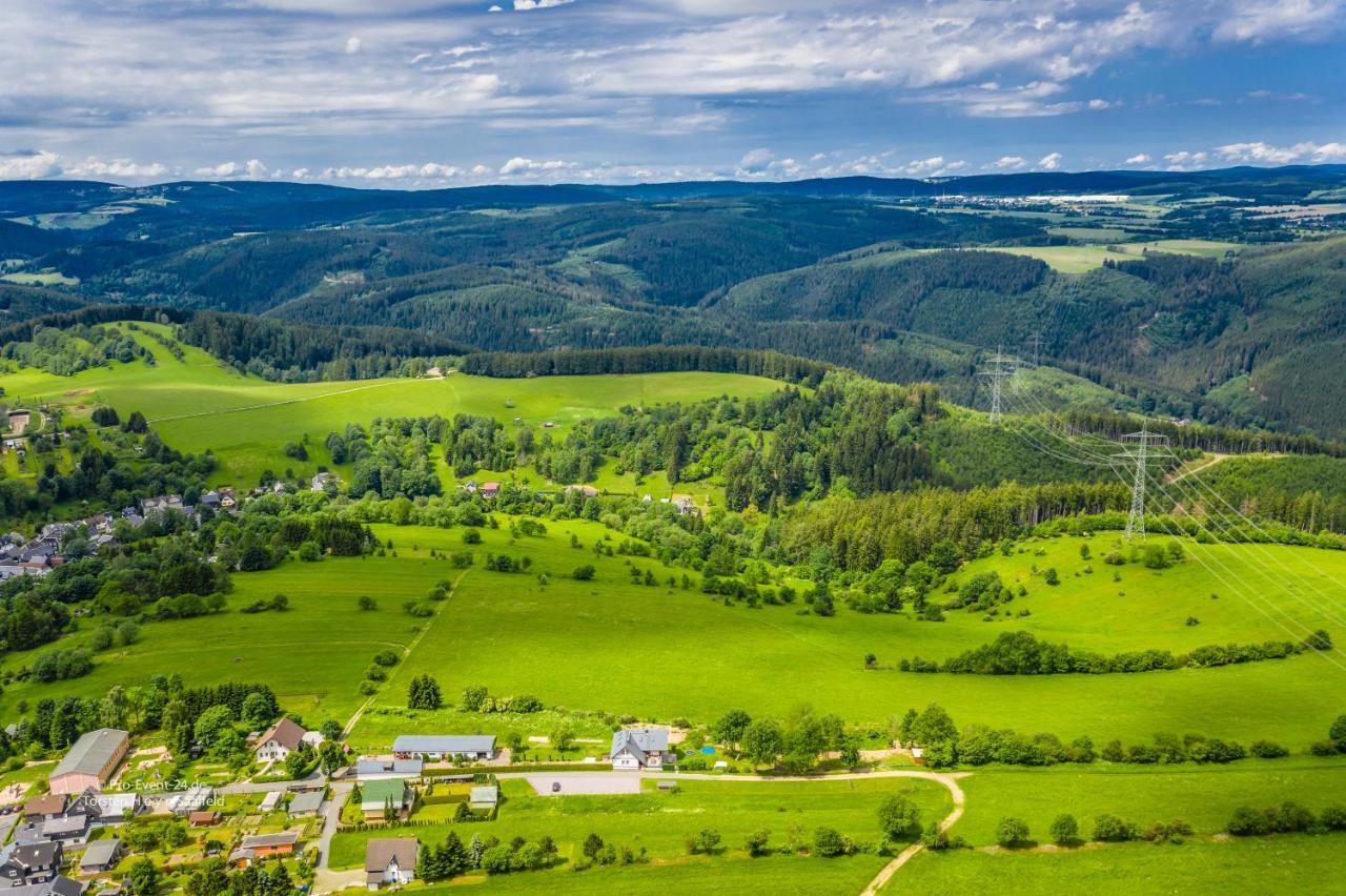 Ferienwohnung FUCHSBAU im EG des Ferienhauses Falkenhöhe Oberweißbach Exterior foto